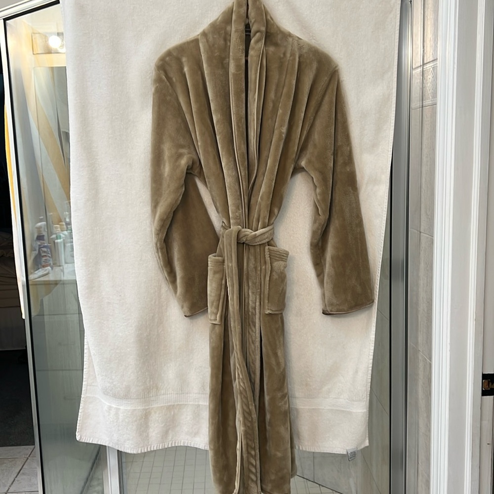 Spa robe one size